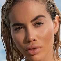 Victoria June Nøgen