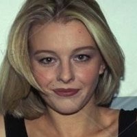 Viola Simoncioni Nøgen