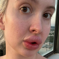 Vivian Rose Nøgen