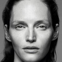 Vivien Solari Nøgen