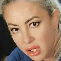 Wet Kelly Nøgen