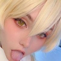 win_winry_cos Nøgen