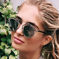 Xenia Van Der Woodsen Nøgen