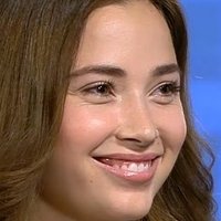 Yamila Saud Nøgen