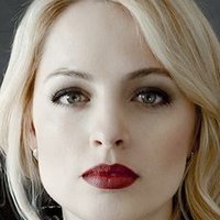Yanina Studilina Nøgen