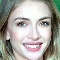 Yasemin Kay Allen Nøgen