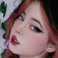 Yasmin Moore Nøgen