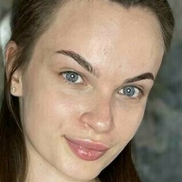 yourr.lina Nøgen