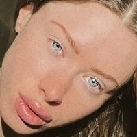 yulia_bb Nøgen