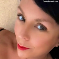 yummyhoneymodel Nøgen