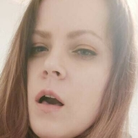 Yvonnekindl Nøgen