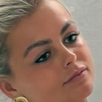 Zahlia Lee Short Nøgen