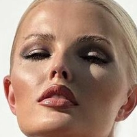 Zienna Sonne Nøgen