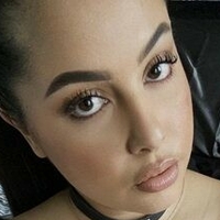 Zina Hadid Nøgen